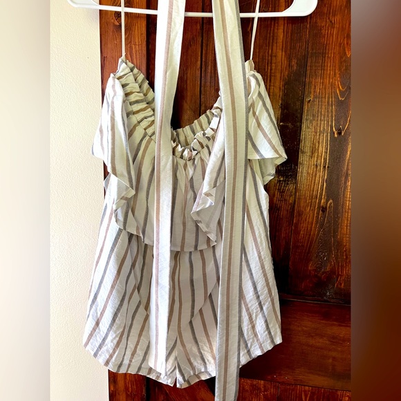 Lelis Striped Romper - Picture 1 of 4